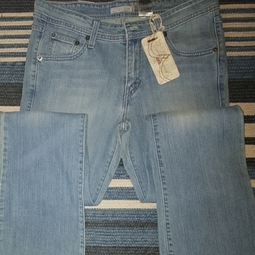 Junior's Levi's 318